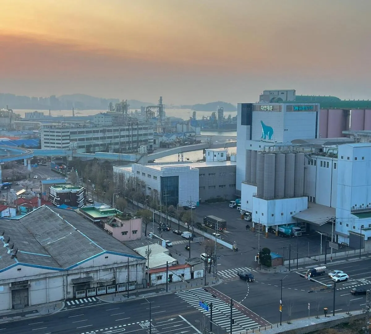 Apartemen Home Etc I 1Min To Incheon Station I Free Parking